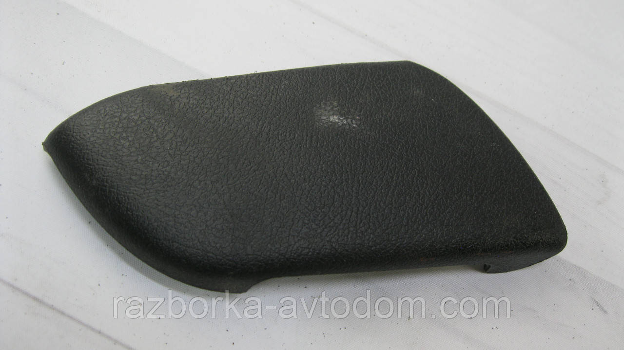 Заглушка сидіння Opel Zafira A (1999-2005) OE:90569033
