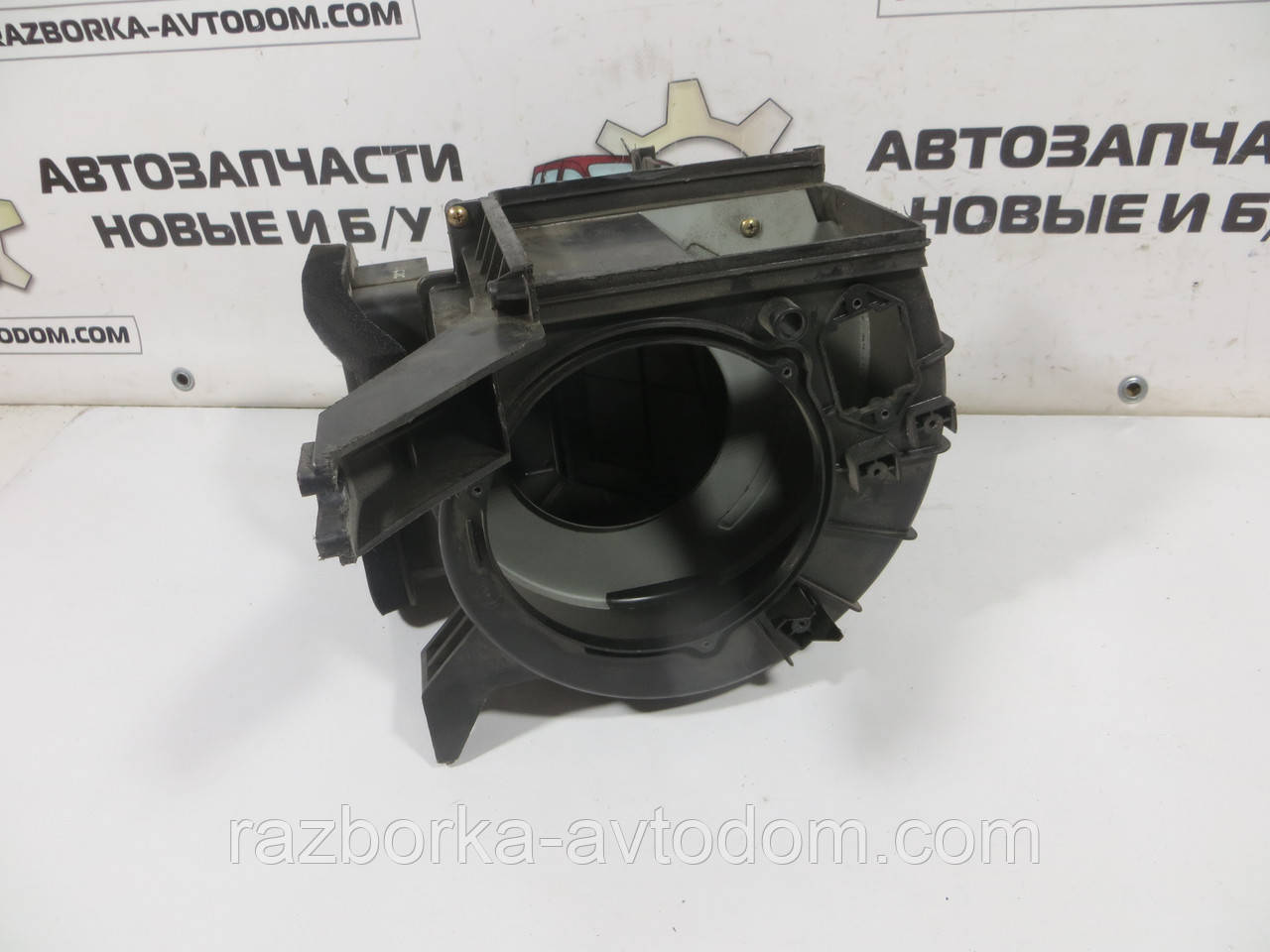 Корпус вентилятора печки  Hyundai H1 (1997-2004) ОЕ: 97100-4A000