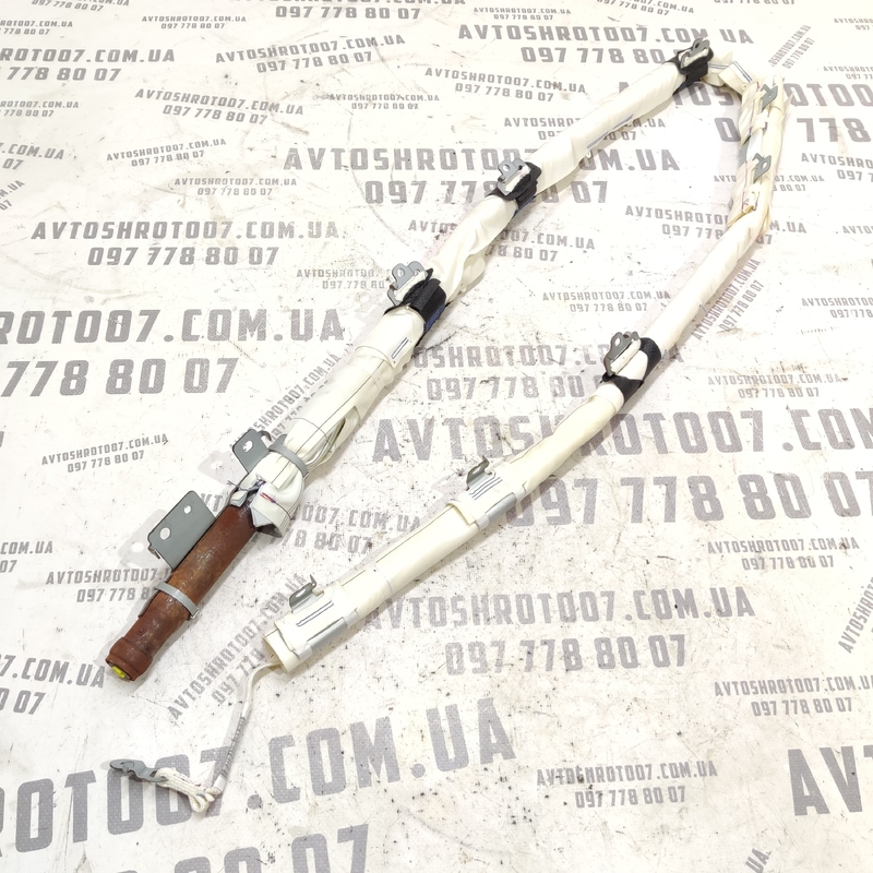 Шторка безпеки Infiniti Q50 13- 3.0Б права OEM 635956300N