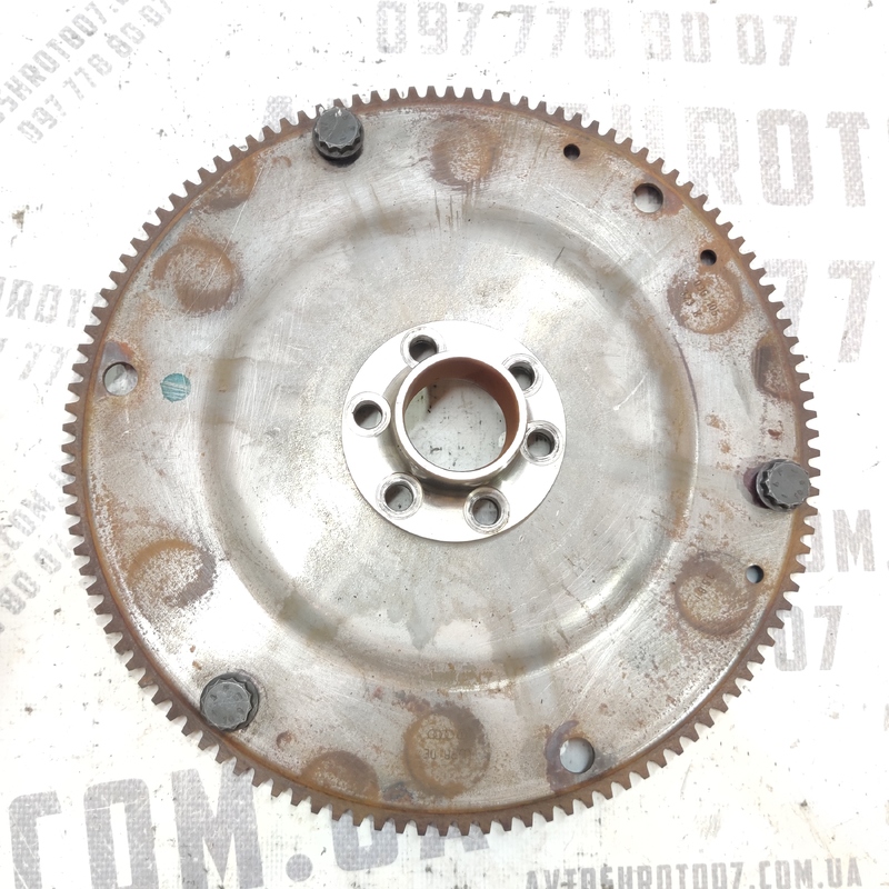 Маховик Audi A4 B8 (07-15) 2.0 Дизель МКПП