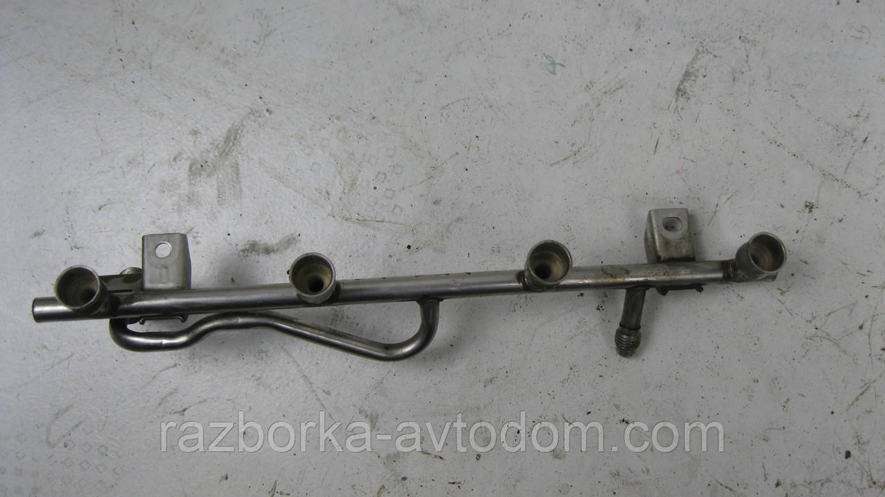 Паливна рейка (рампа) Opel Vectra B 1,8i (1995-2002), Astra G (1998-2005) OE:90536083