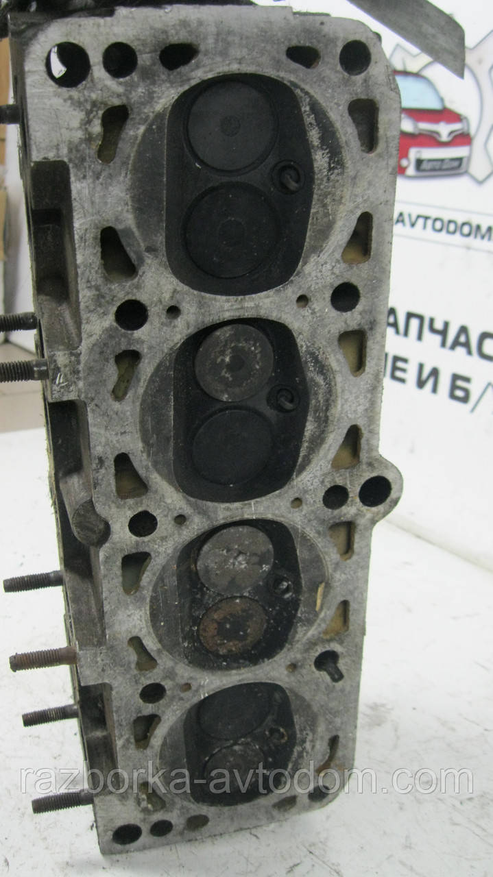 Головка блока циліндрів (ГБЦ) VW Golf II 1.6 (1974-1983) OE:049103373