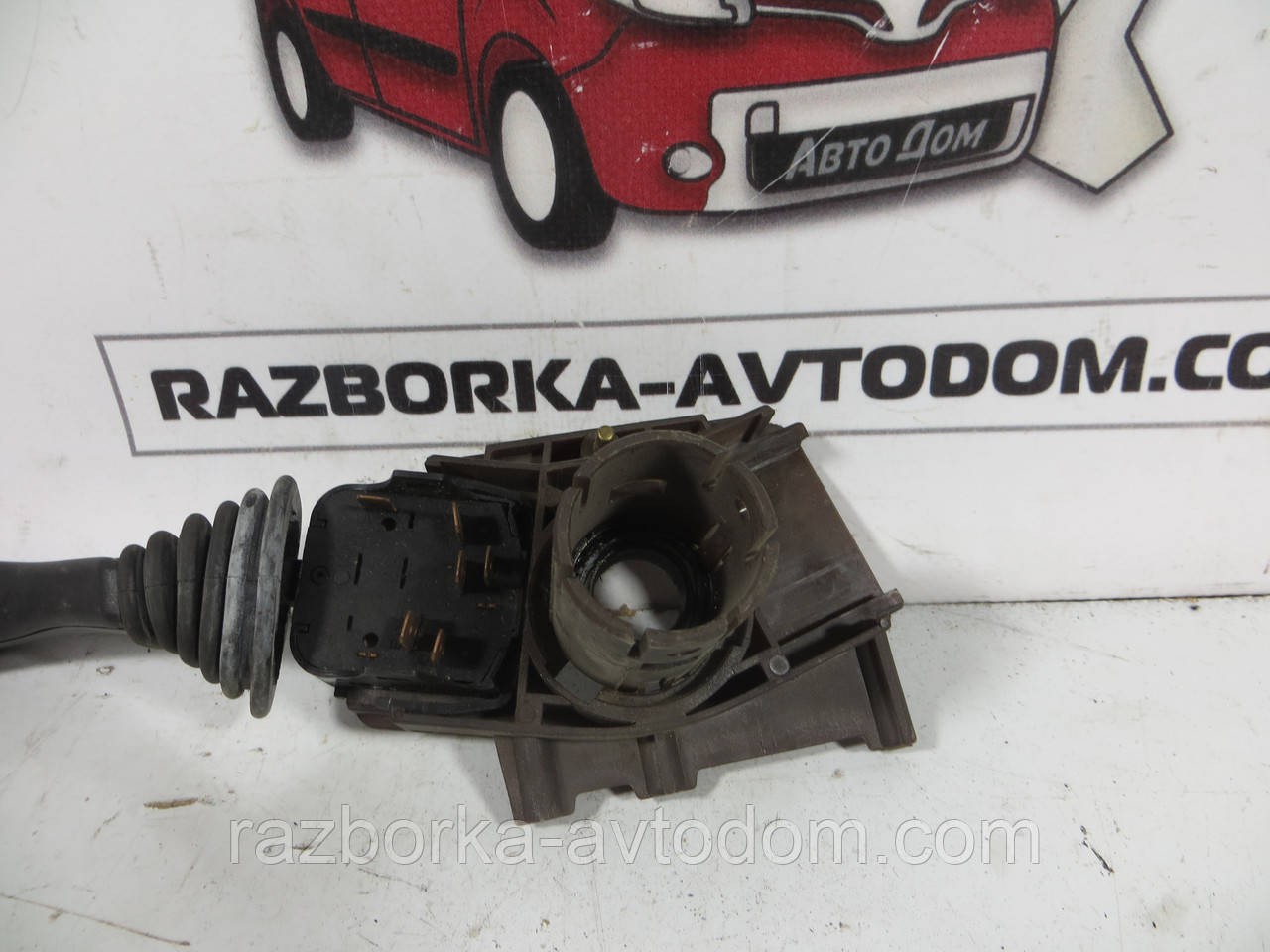 Підкермовий перемикач правий Opel Astra OEM 90243395