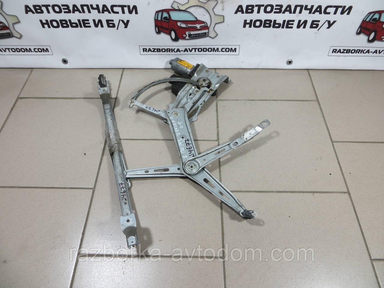 Склопідіймач пер лівий Opel Zafira A (99-05) OEM 6207057