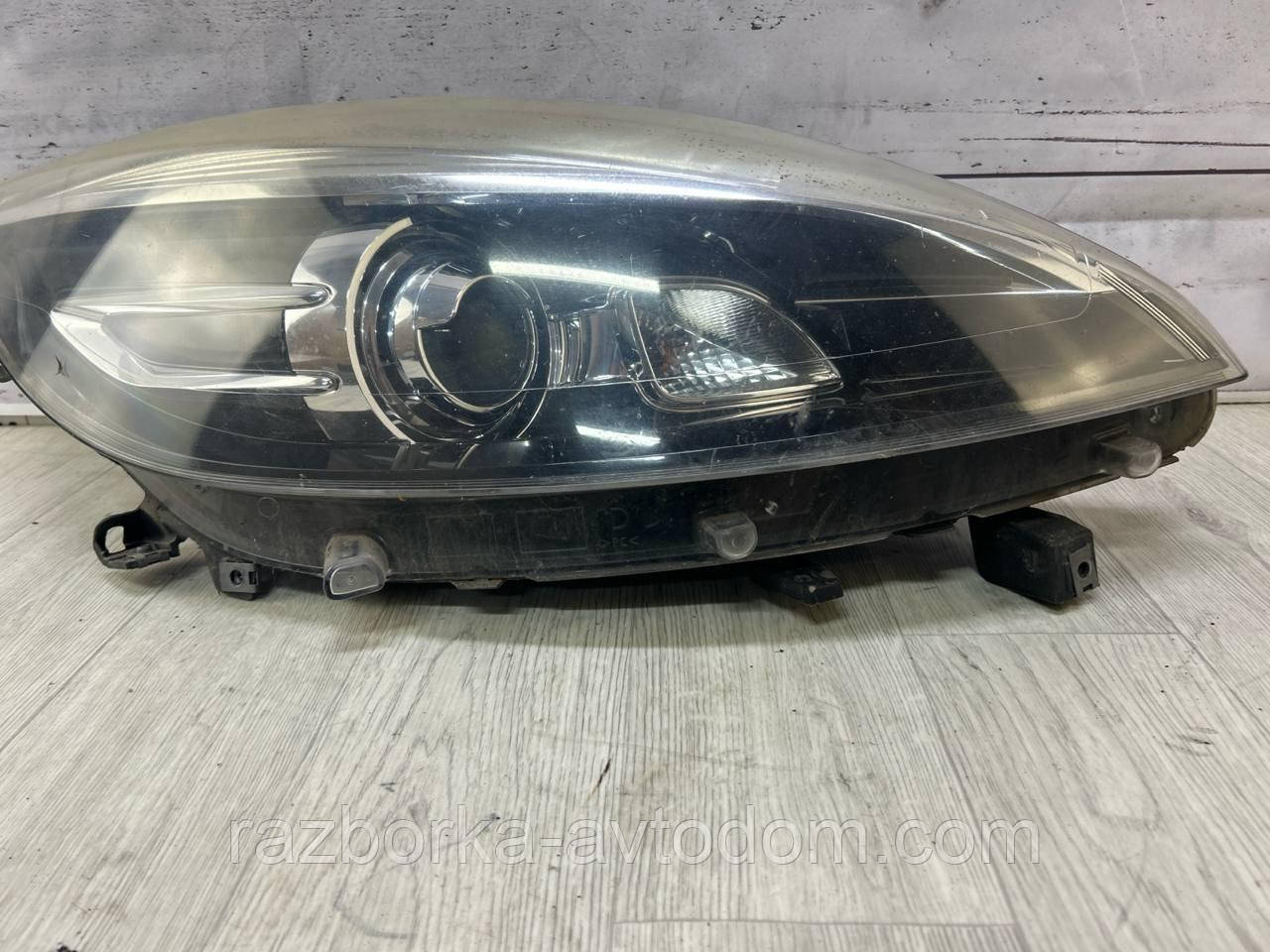 Фара права (ксенон) Б/У оригінал RENAULT SCENIC 3 (13-16) OE:260108323R