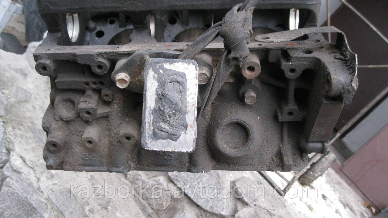 Блок головки циліндрів/двигуна (блакитний) 6G72 3.0i Mitsubishi Pajero Sport 1 (1997-2009)