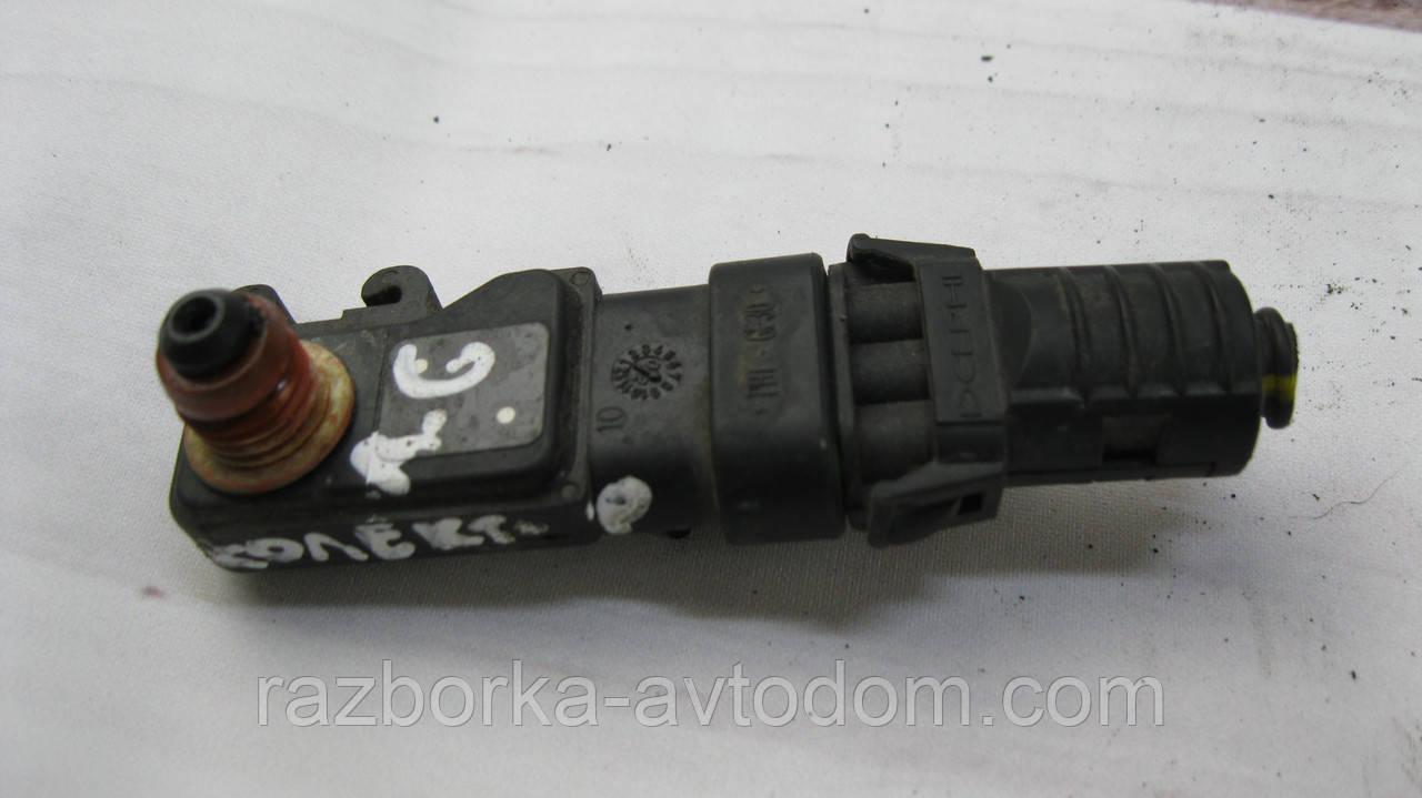 Датчик тиску у впускному колекторі Opel Astra G, Combo, Corsa C, Vectra B, Vectra C, Zafira A OE:16212460