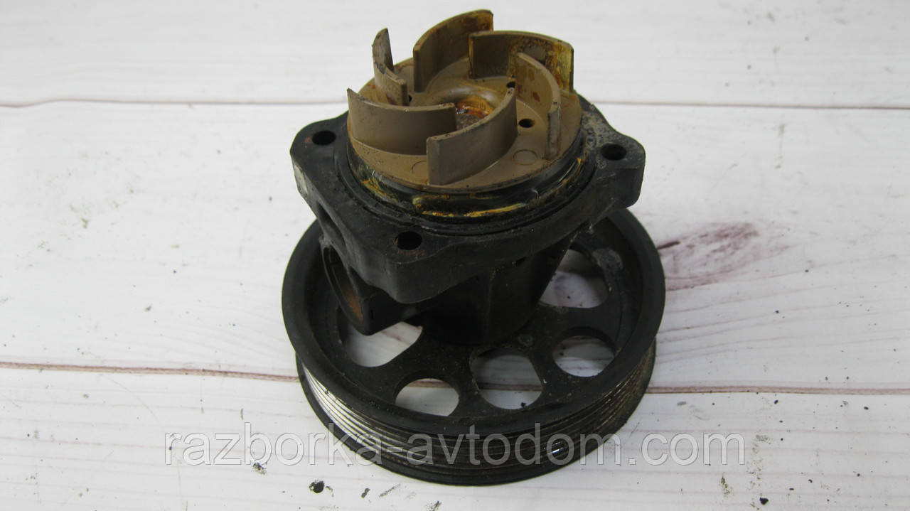 Помпа системи охолодження (водяний насос) Opel Corsa C (00-12) OE:93177340, 12855461
