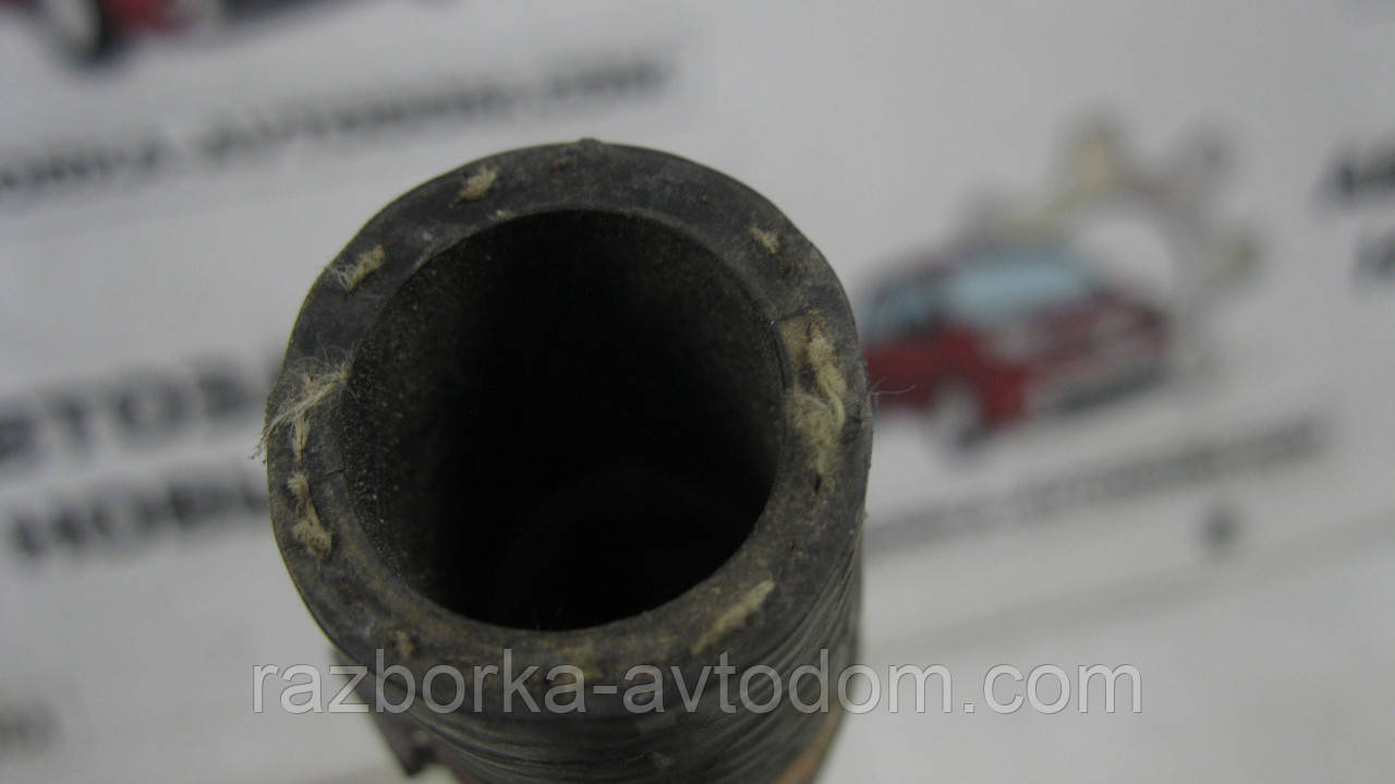 Патрубок радіатора Opel Vectra B 1.8i (1995-2002), Astra G (1998-2005), Corsa A (1982-1992) OE:90323360