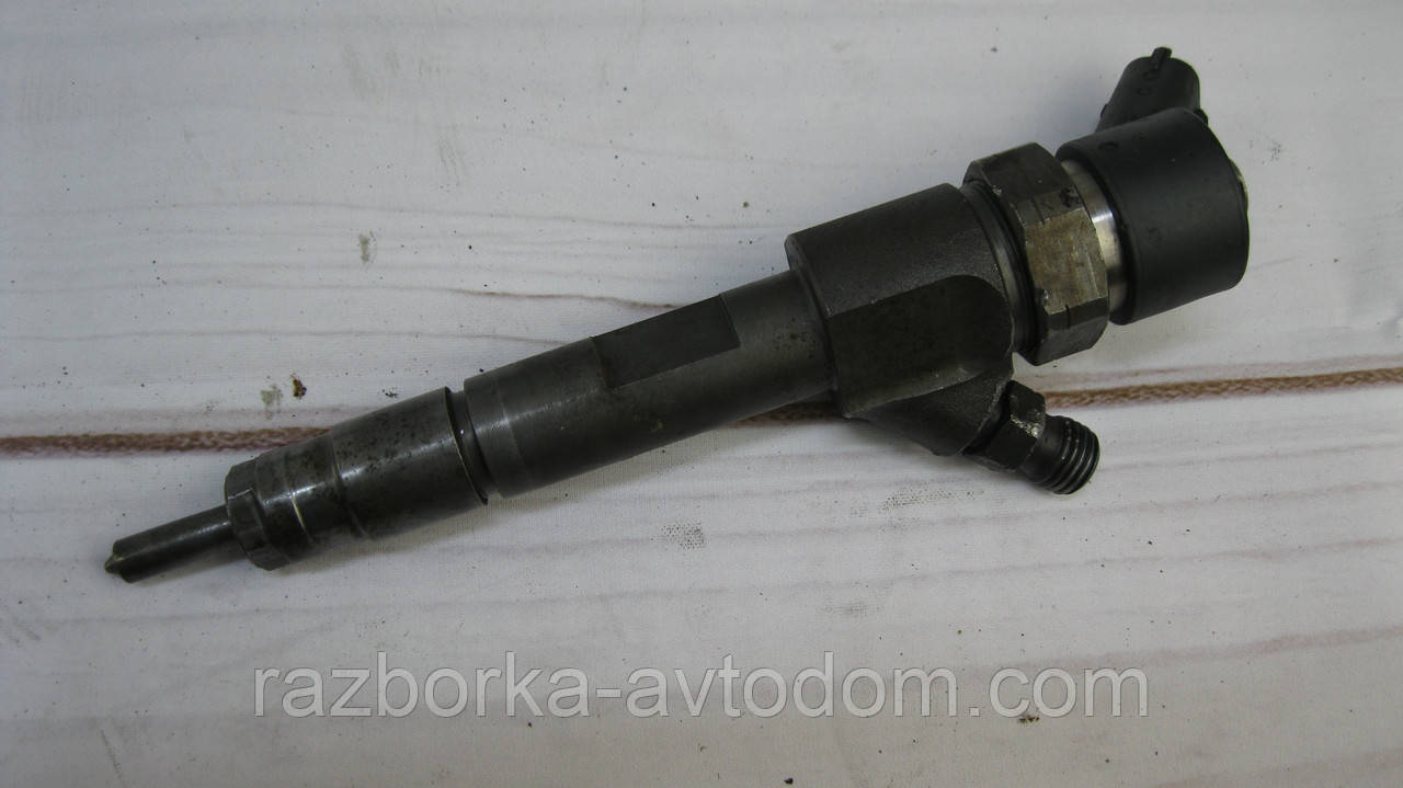 Форсунка дизель Renault Megane 2 (03-09), Laguna 2 (00-07), Trafic (00-10) 1.9CDI OE:8200100272, 0445110110