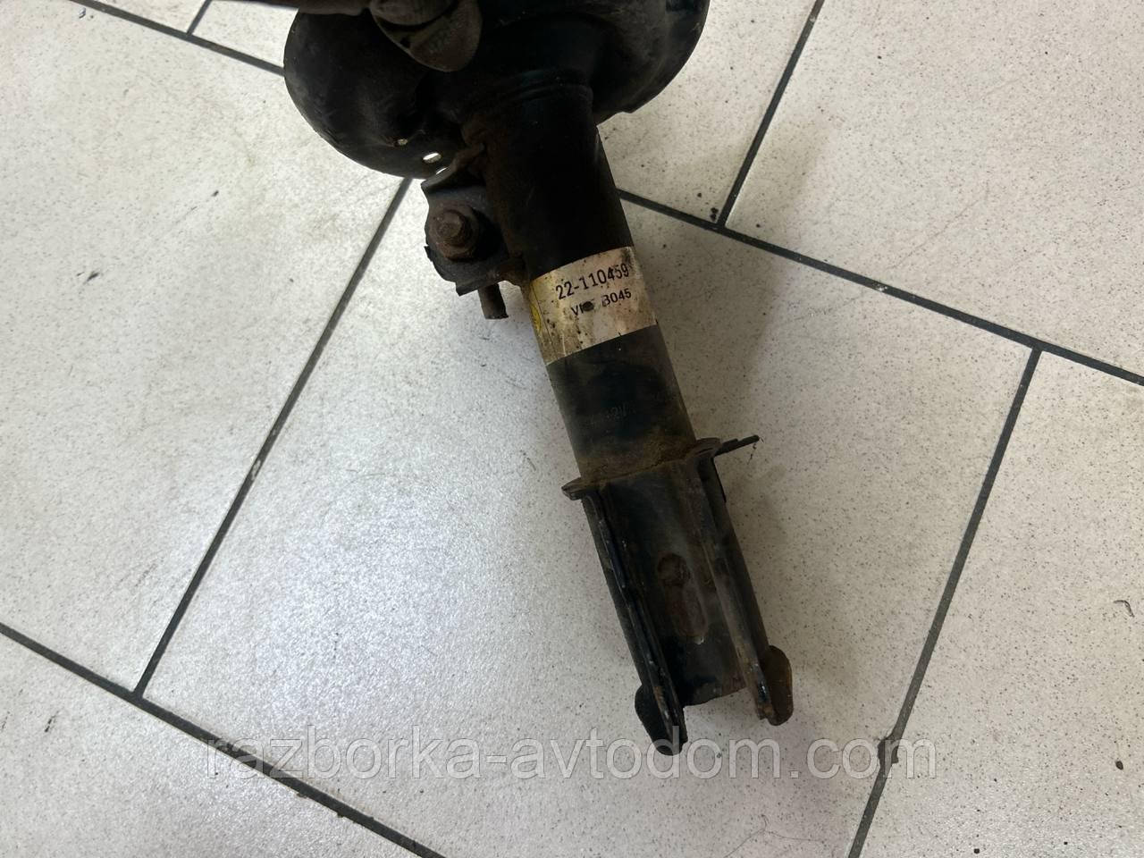 Амортизатор передній правий Opel Corsa C, Combo C, Meriva A, Tigra OE:22-110459