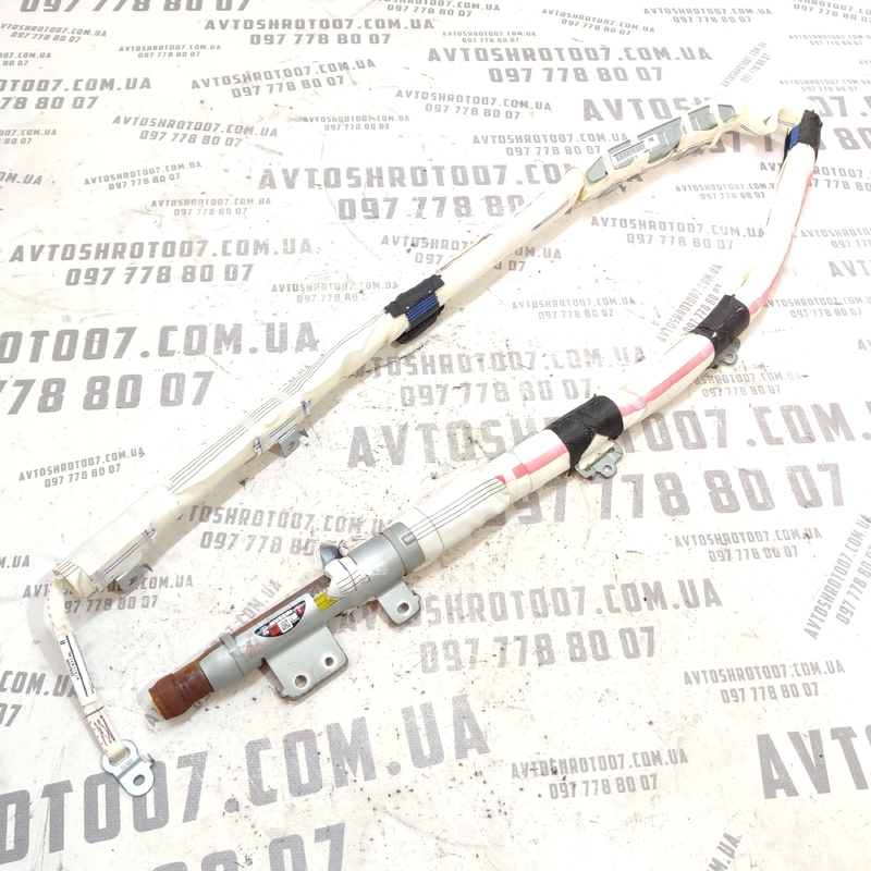 Шторка безпеки Infiniti Q50 13- 3.0Б права OEM 635956300N