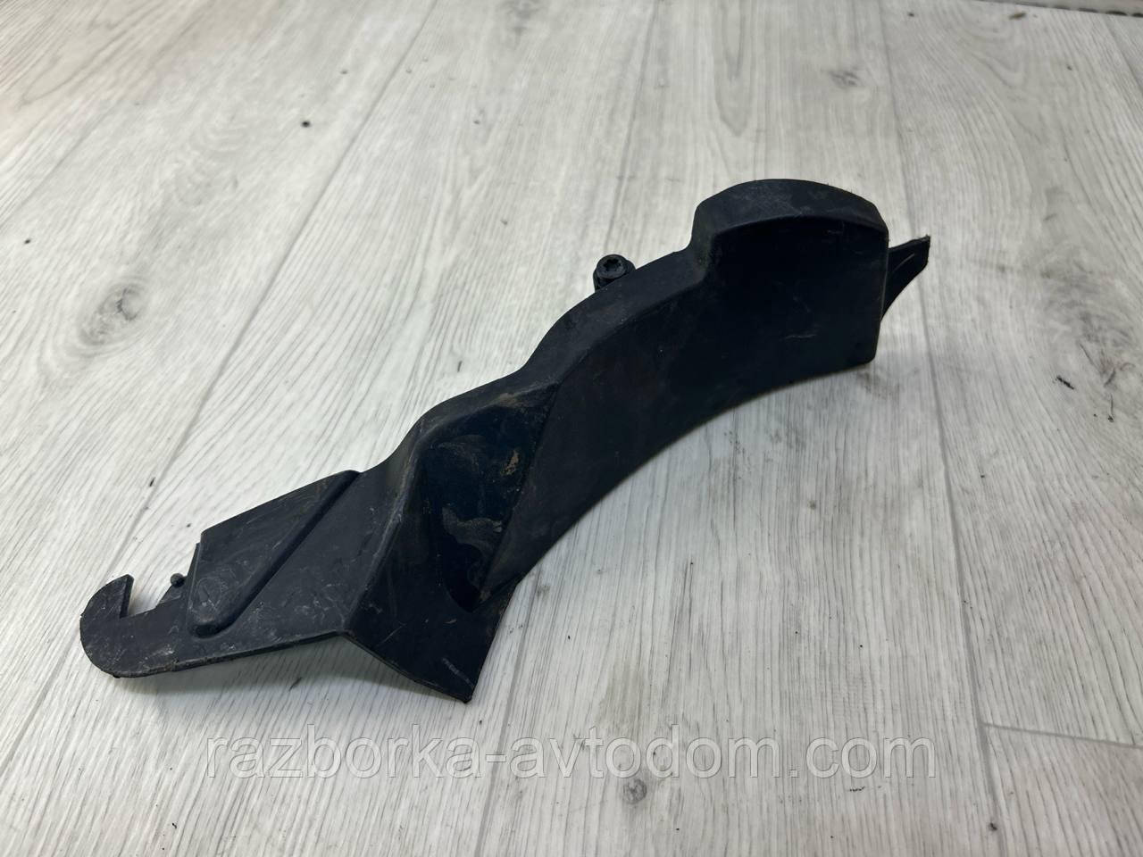 Накладка/Обліцовка петлі капота ліва PEUGEOT 407 (04-11) OE:9649124580