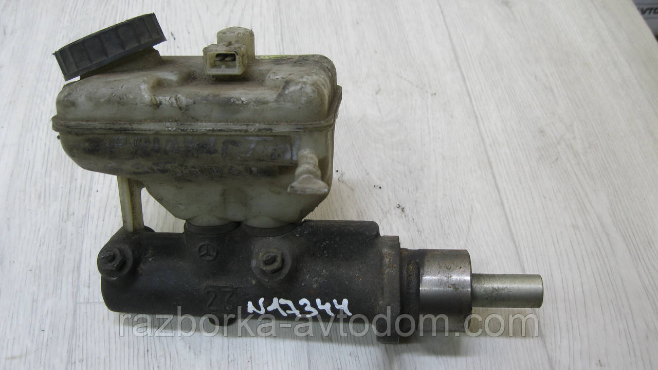 Головний гальмівний циліндр 2 виходи Bendix Mercedes Vito W638 (1996-2003) OE: 21026099 OE A0024312802