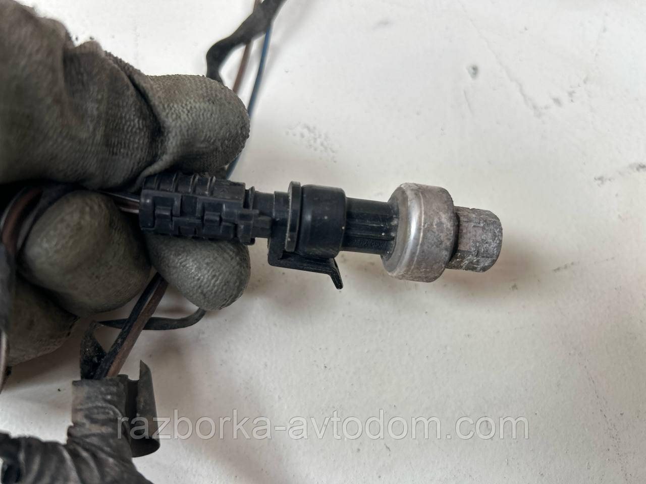 Датчик тиску кондиціонера Opel Corsa C, Combo C (00-12) OE:09131721 фото 2