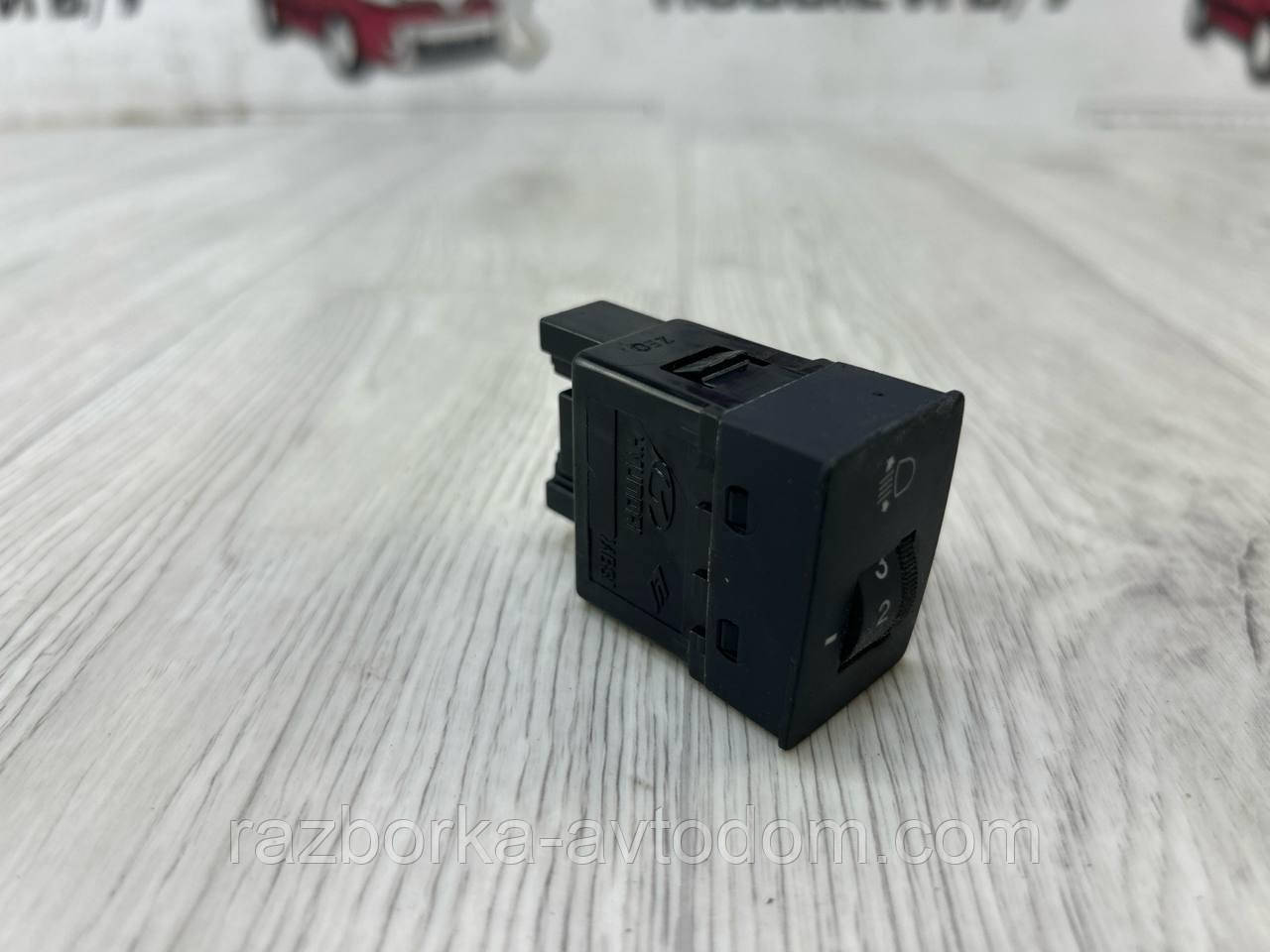 Кнопка регулювання положення фар, висоти Hyundai Getz (02-05) OE:933701C000BJ