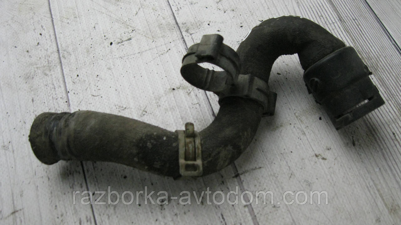 Патрубок системи охолодження Opel Combo C (2001-2011) OE:13157697 фото 2