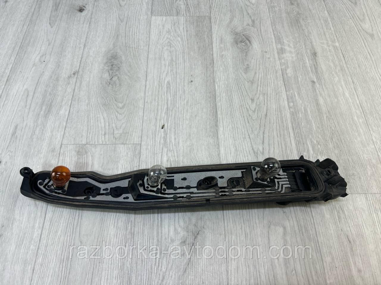 Плата заднього лівого ліхтаря Opel Corsa C (2000-2012) OE:9196365