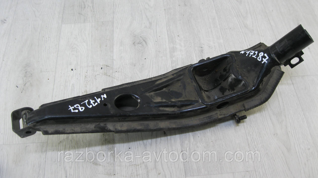 Корпус кермової колонки VW Transporter T4 (1990-2003) OE: 7D1419653 OE 7D1419653B