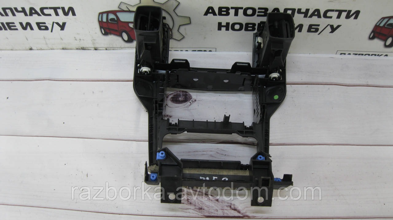 Накладка пластик центральної консолі Opel Zafira B (2005-2010) OE:13198594, 13198595, 13198592, 13162554, OE 131985941319859513198592131625541316255013162546