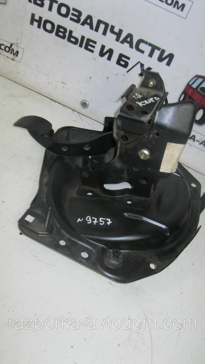 Педаль гальма металева Renault Kangoo (1997-2007) OE:8200115368