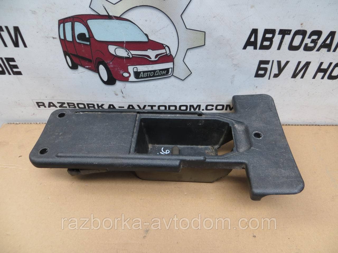 Кришка захист ременів безпеки задніх Opel Zafira A (1999-2005) OE:90579956