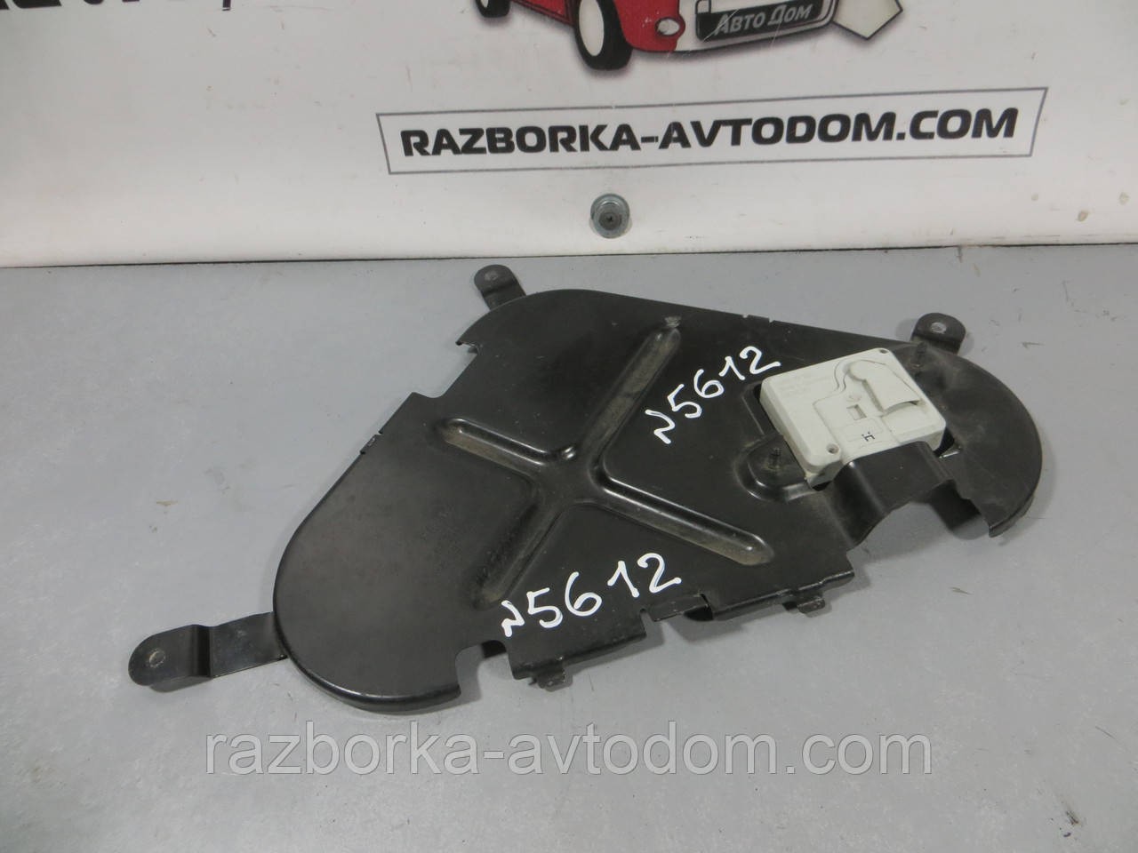 Датчик удару AIRBAG правий з кронштейном Opel Vectra B (1995-2003) ОЕ: 90569360