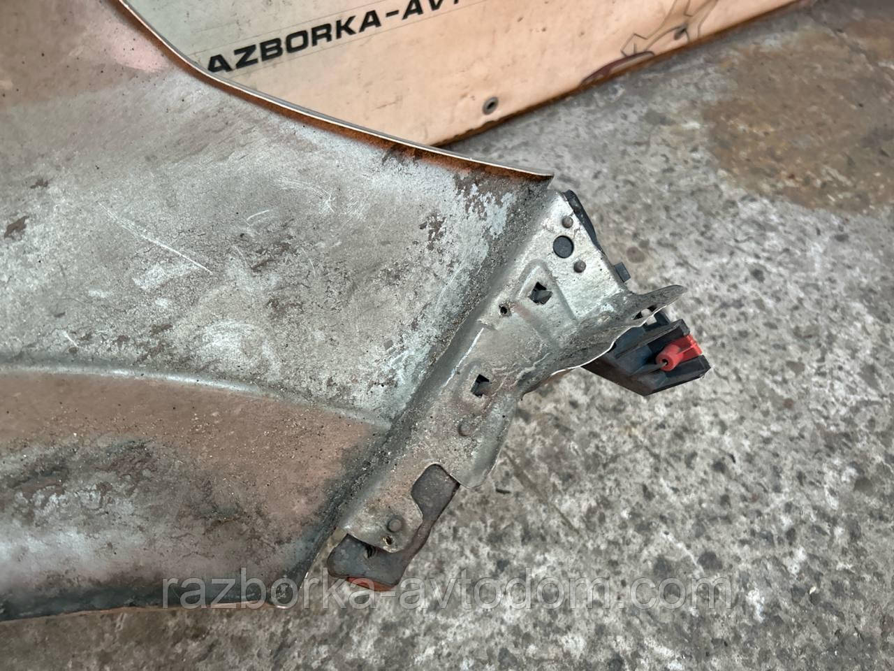 Крило переднє ліве Opel Astra H (2004-2012) OE:93178666 ДЕФЕКТ вм'ятина!