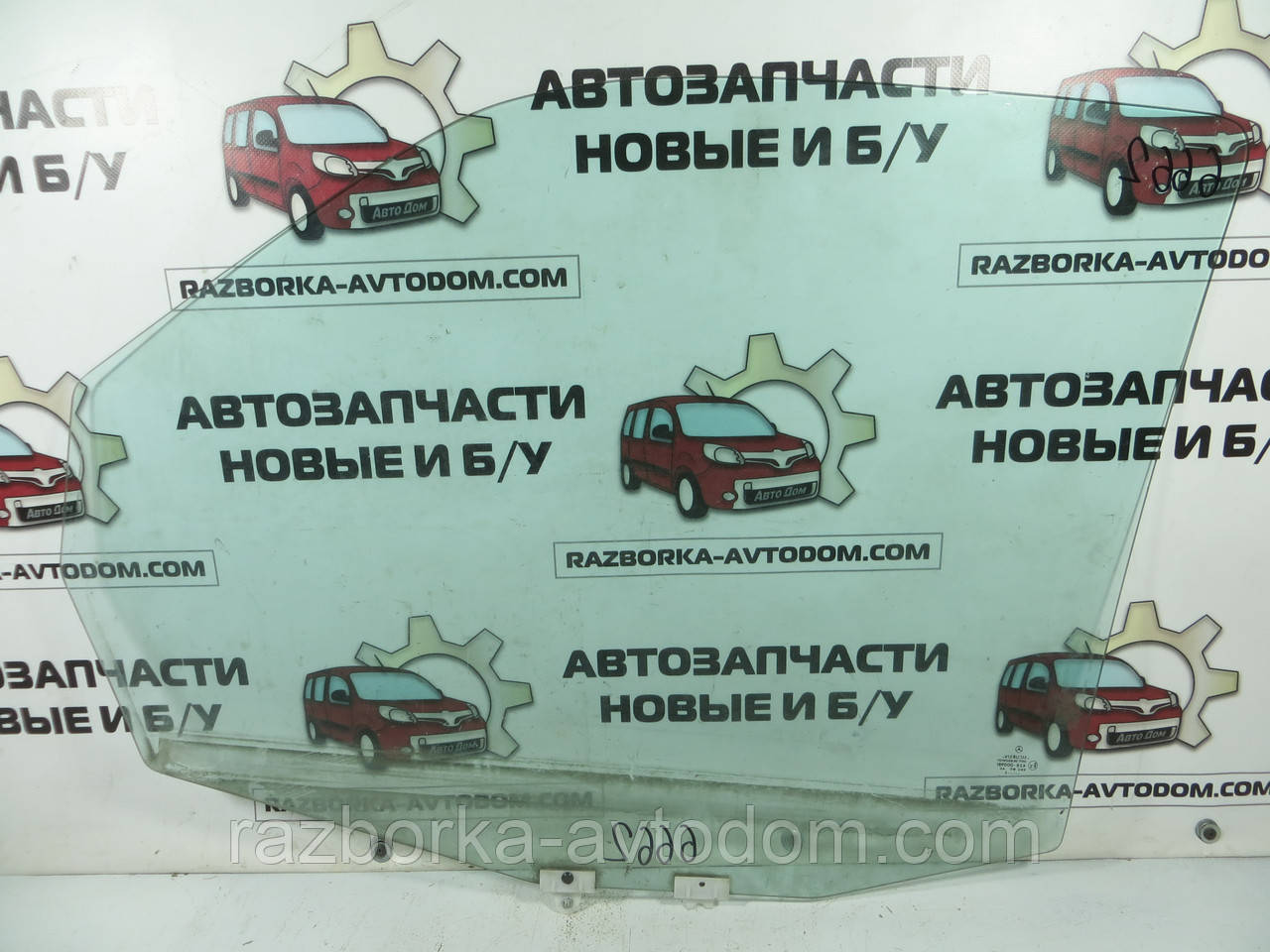 Скло дверей переднє праве MERCEDES-BENZ Vito W638 (1996-2003) ОЕ: A6387200220 OE A6387200420
