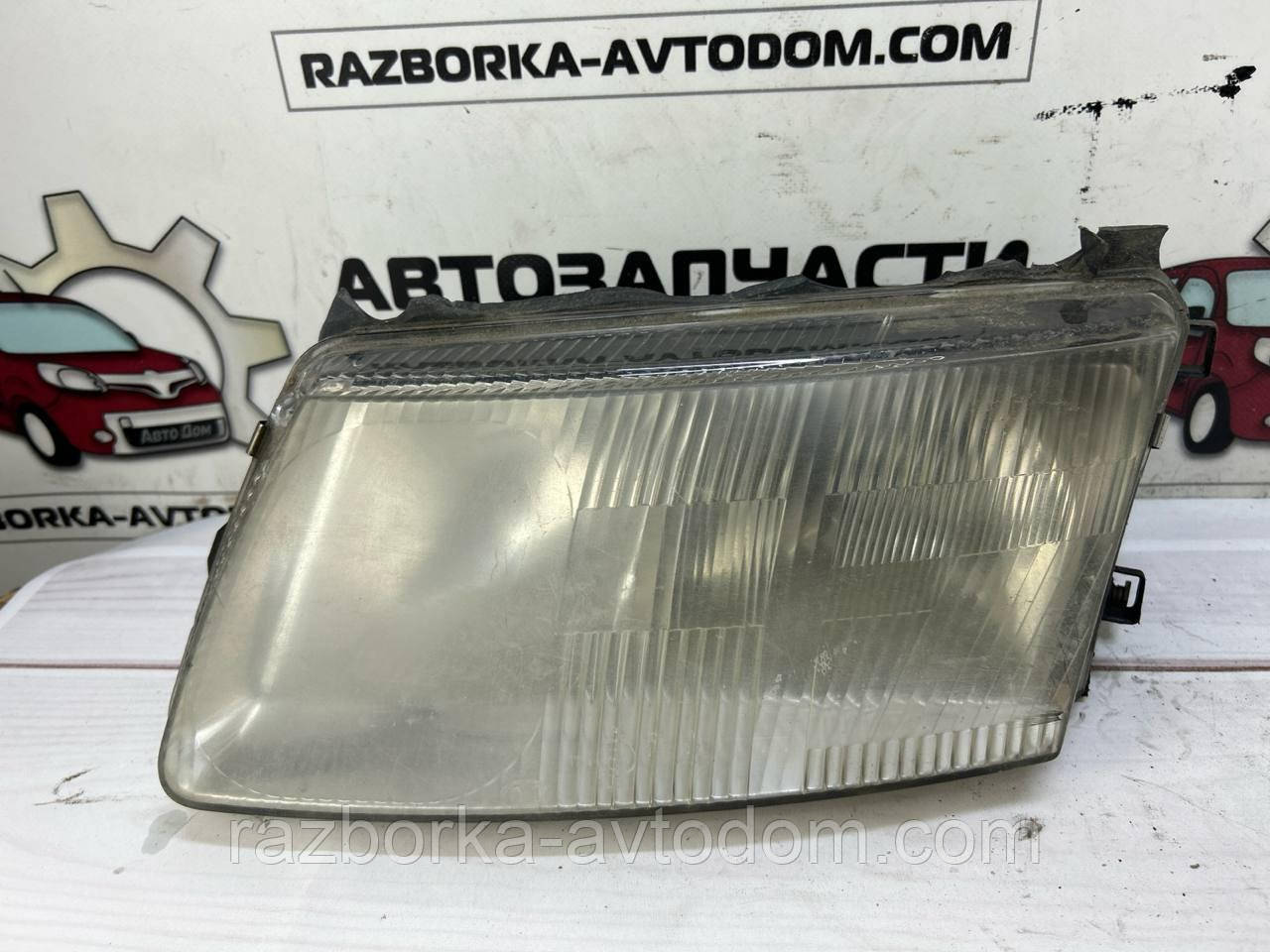 Фара ліва VW Passat B5 (96-00) OE:3B0941017L Дефект