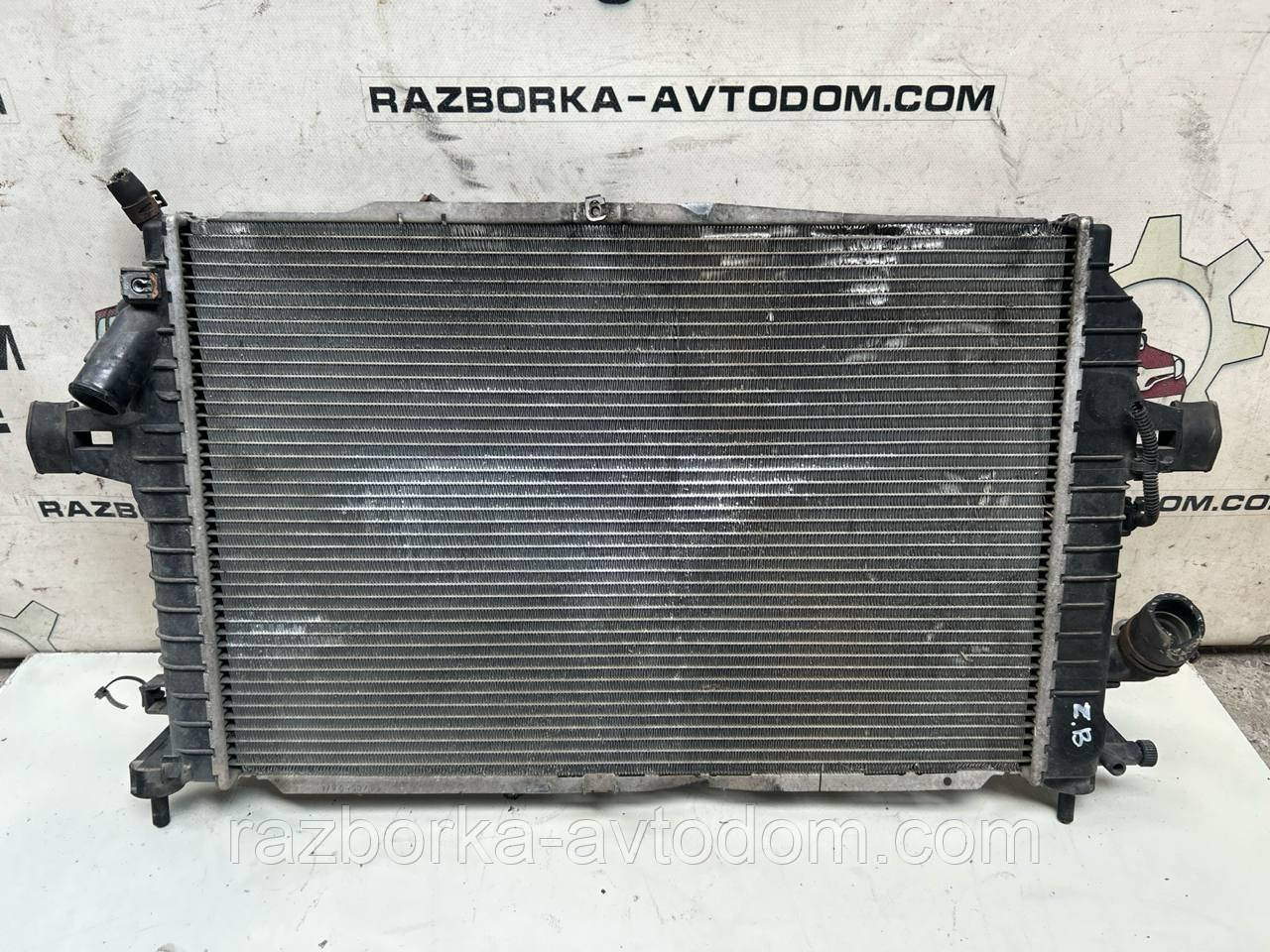 Радіатора охолодження Opel Zafira B (05-10), Astra H OE:13171429, 1300275 фото 2