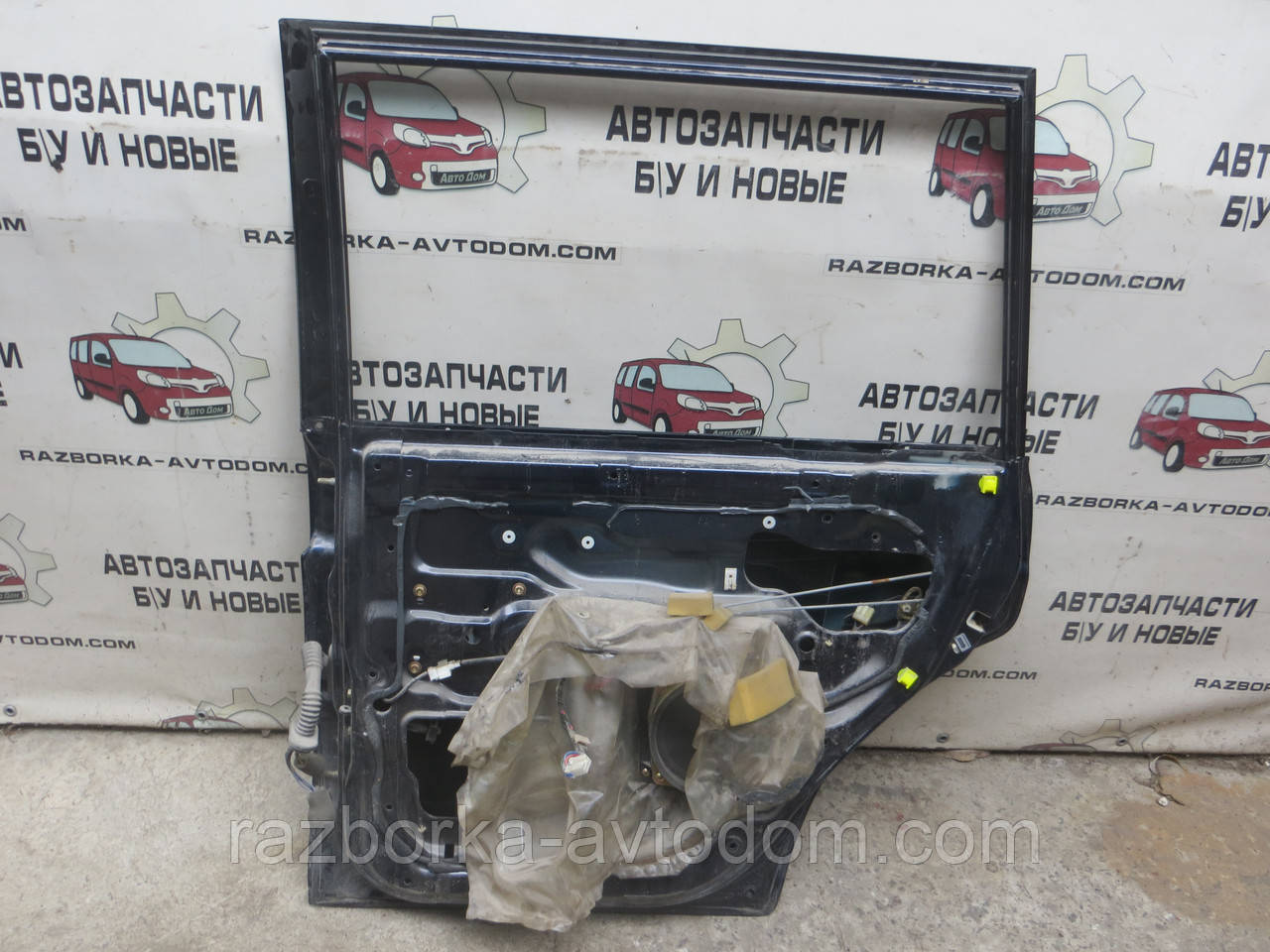 Двері задня права Mitsubishi Pajero Sport 1 (1997-2009) OE:MR981940