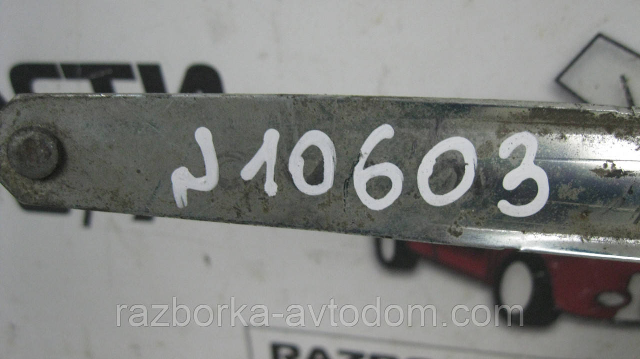 Склопідіймач передній лівий (механічний) Volvo 740 (1983-1992) OE:1380391