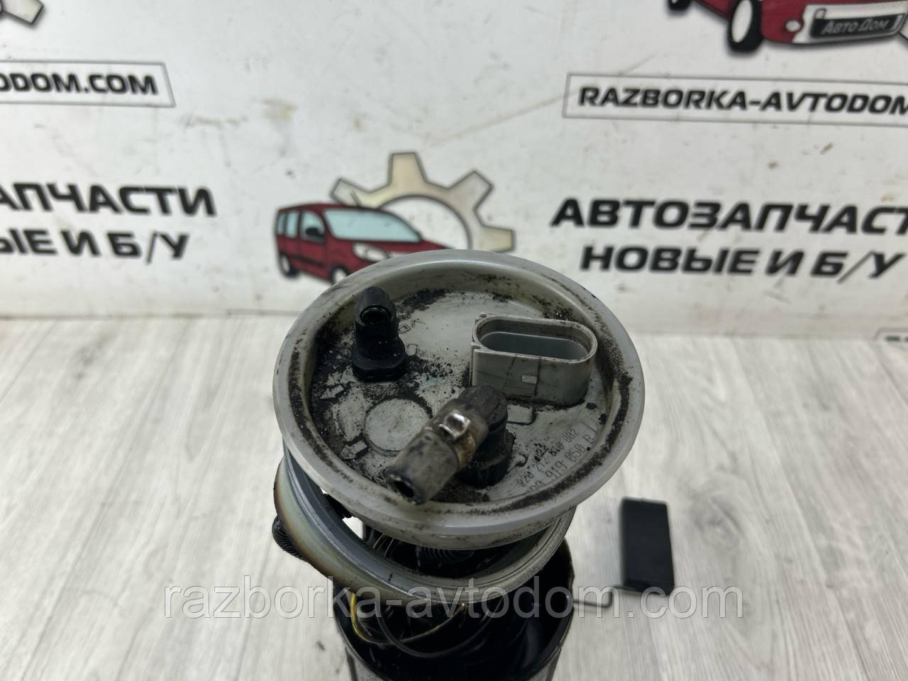 Паливний насос із датчиком (в бак) дизель Skoda Superb (02-08), Octavia, VW Passat B5, Golf 4, Audi A6 OE:3b0919050b, 3b0919050