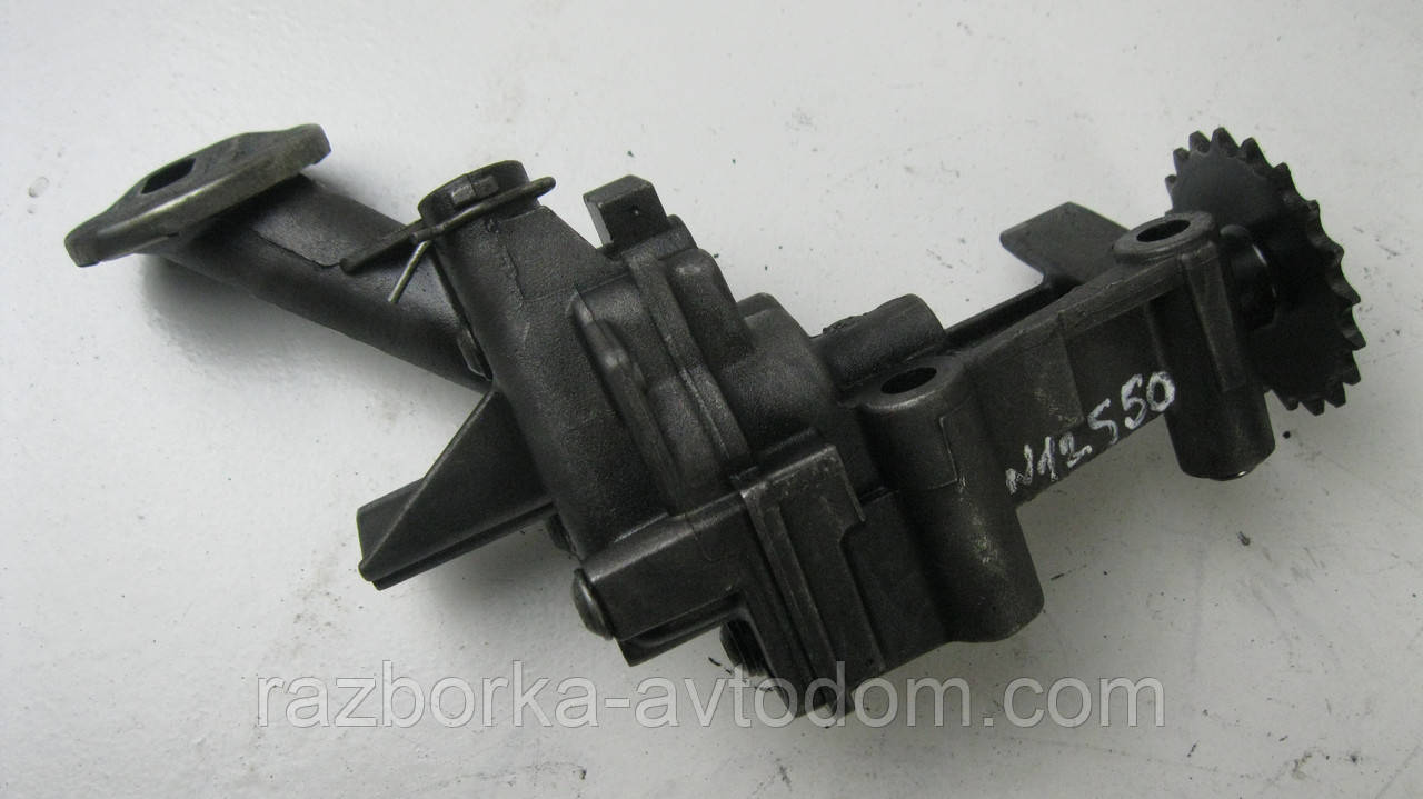 Оливний насос Renault Trafic, Opel Vivaro, Nissan Primastar (2000-2014) 1,9CDI OE:8200783526
