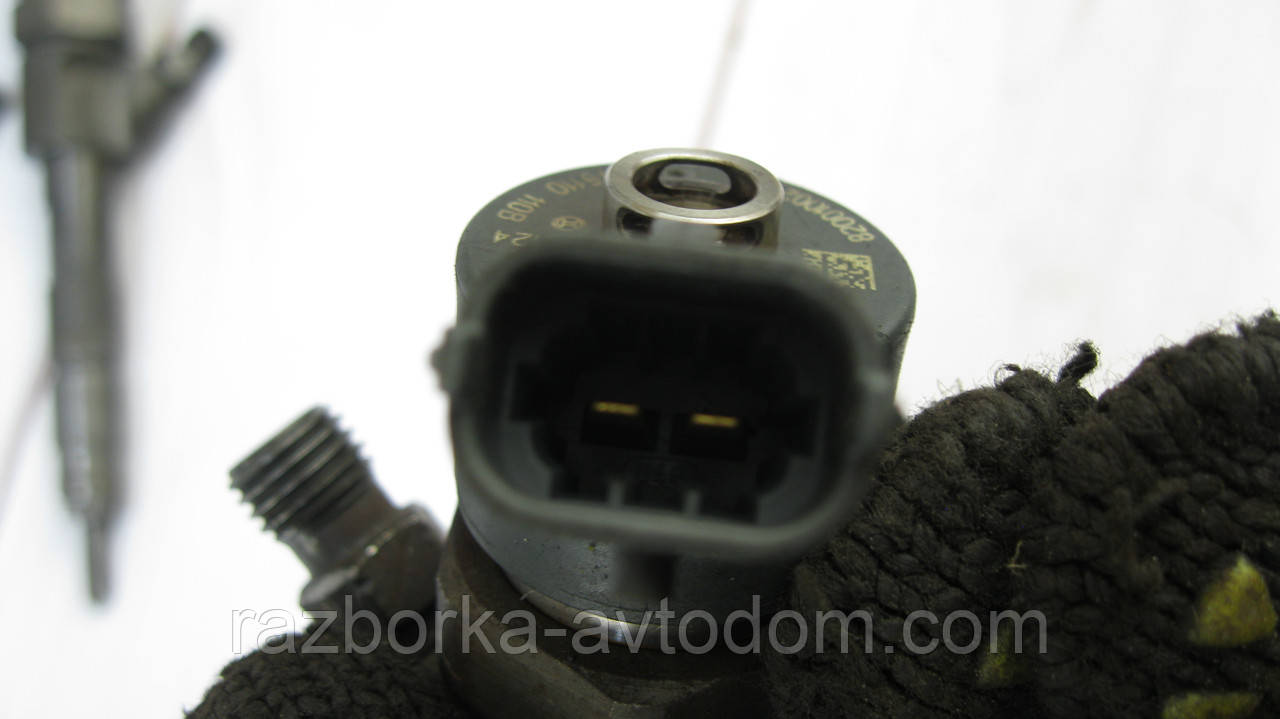 Форсунка дизель Renault Megane 2 (03-09), Laguna 2 (00-07), Trafic (00-10) 1.9CDI OE:8200100272, 0445110110