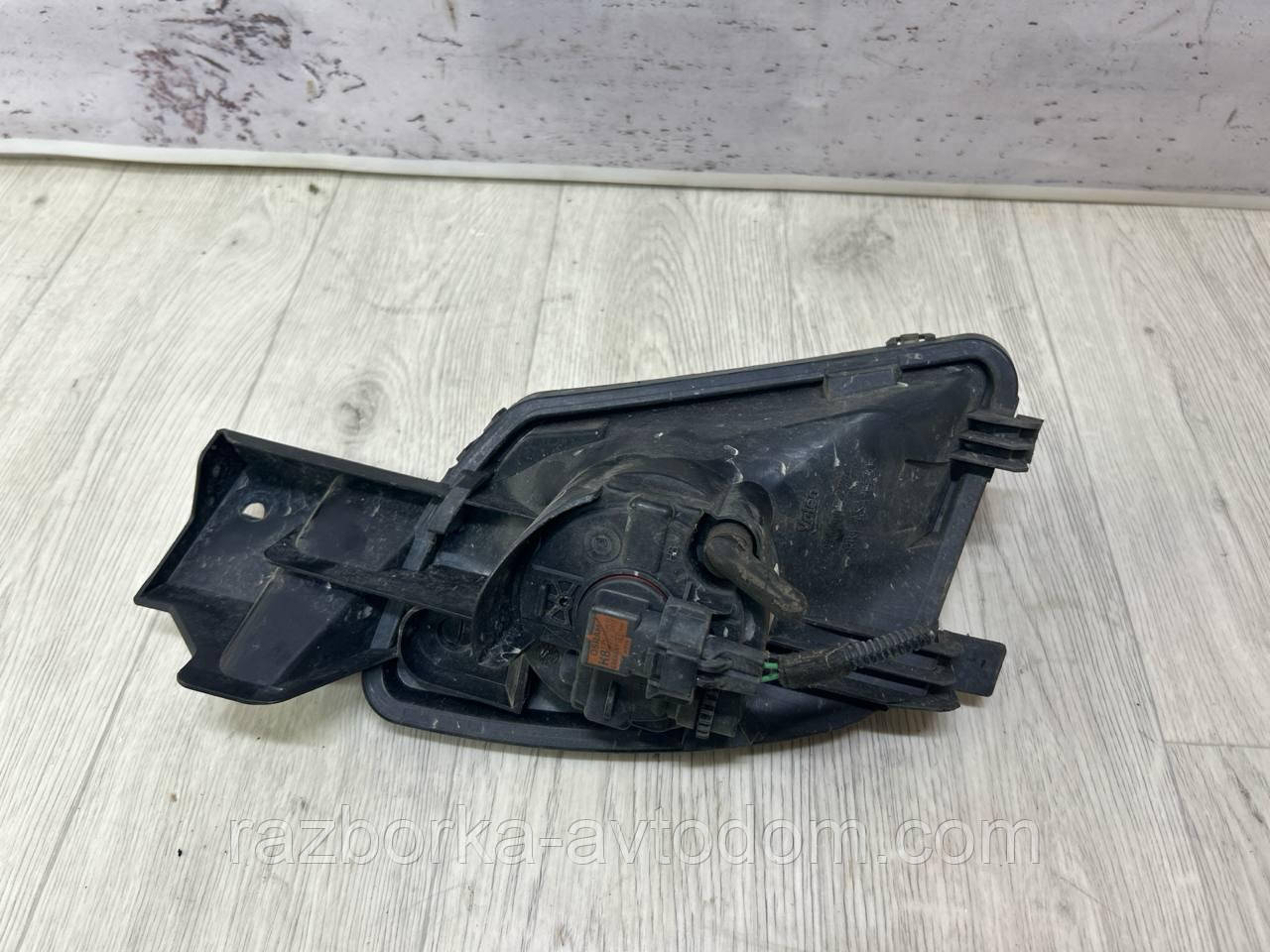 Фара протитуманна передня ліва Peugeot 308 (11-13) OE 9674041680