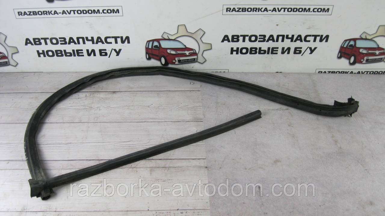 Ущільнювальна гумка Двері задньої лівої (льоля) Citroen Berlingo (96-08), Peugeot partner (96-08) OE:871