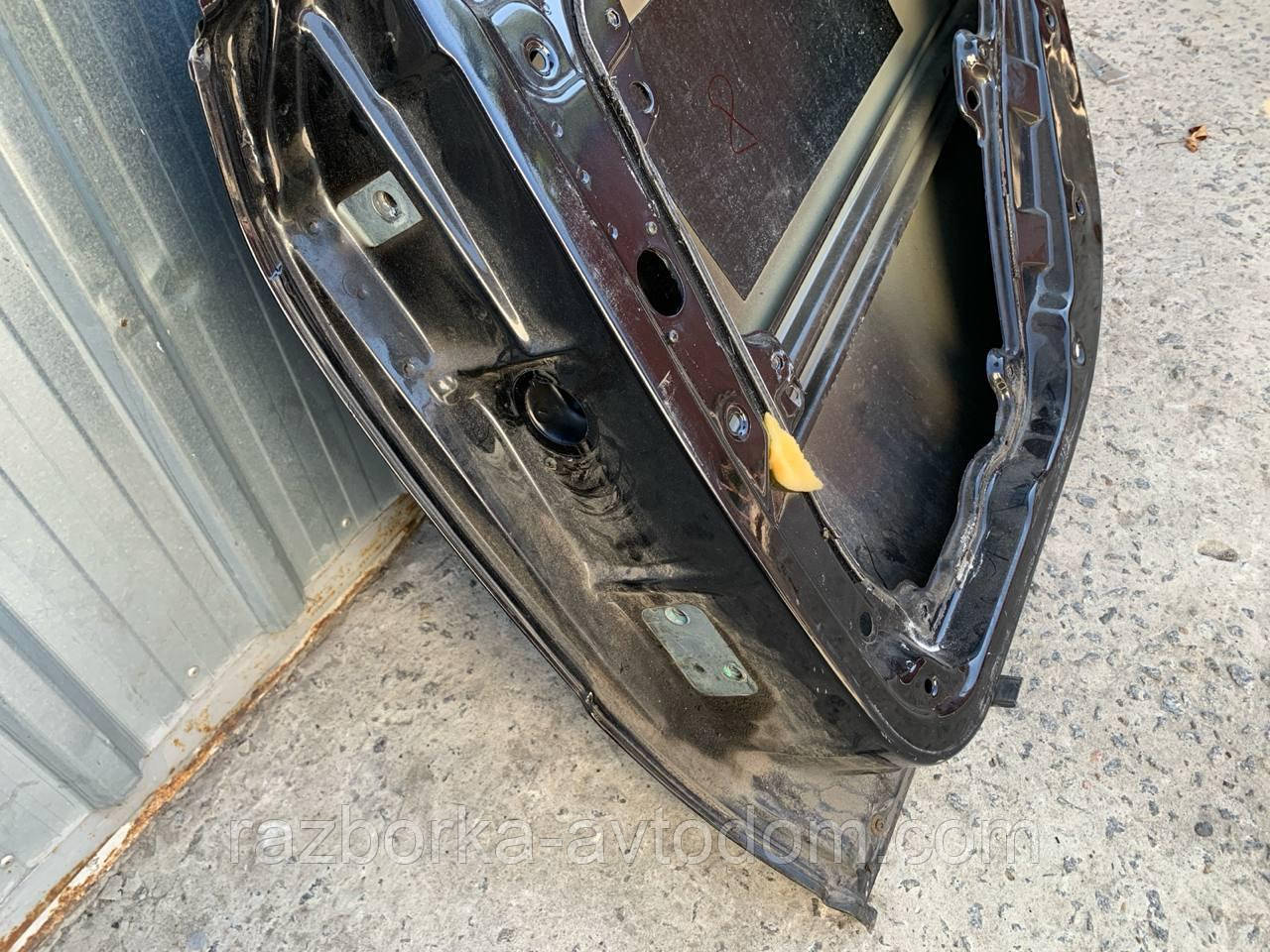 Двері задня права Skoda Superb (02-08) OE: 3U5833052B