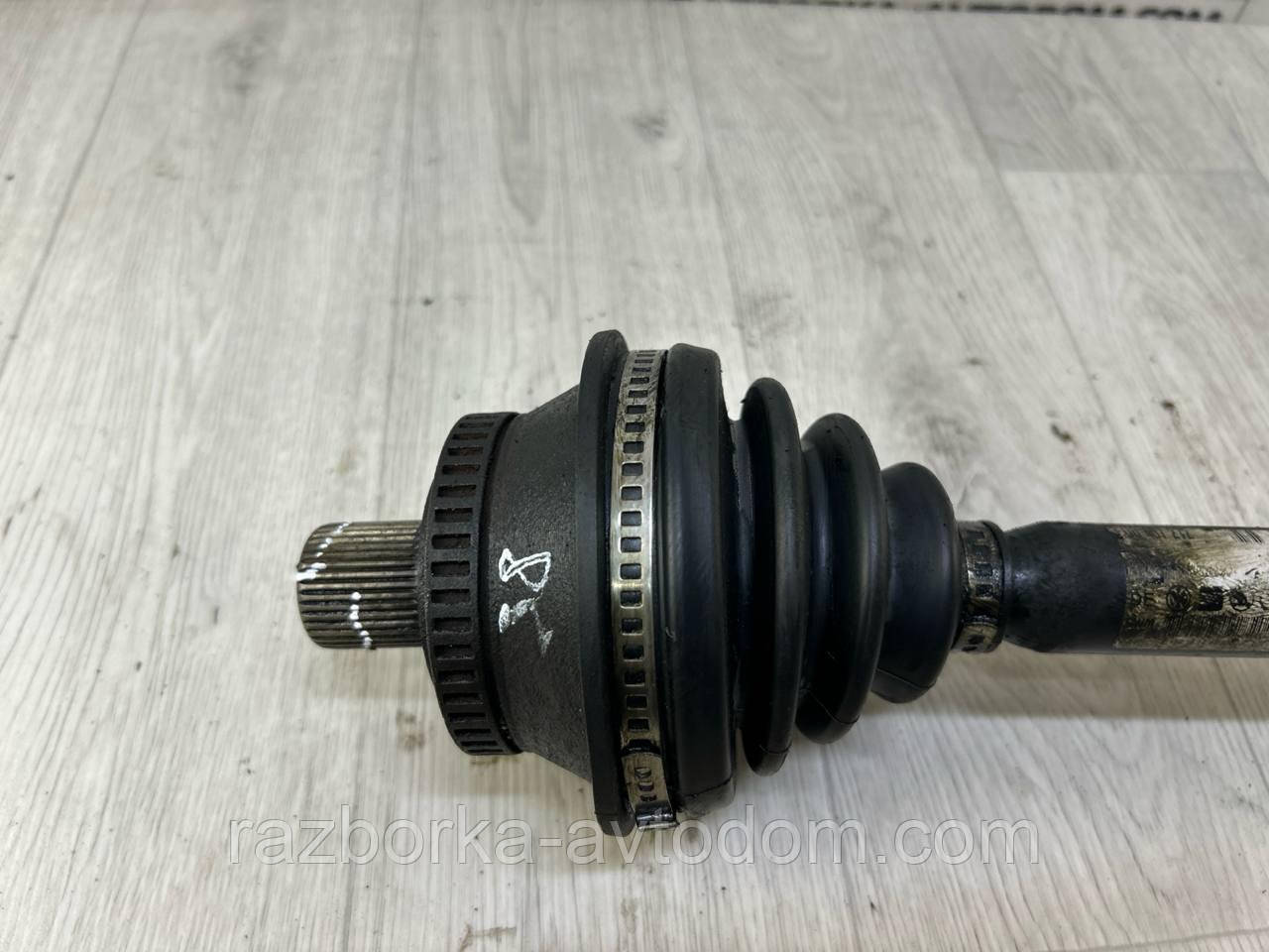 Напівось передня права (привод) 1,9TDI, 2,0TD Skoda Superb (02-08), VW Passat B5, Audi A4 B5 OE:3u0407272(38 шліців)