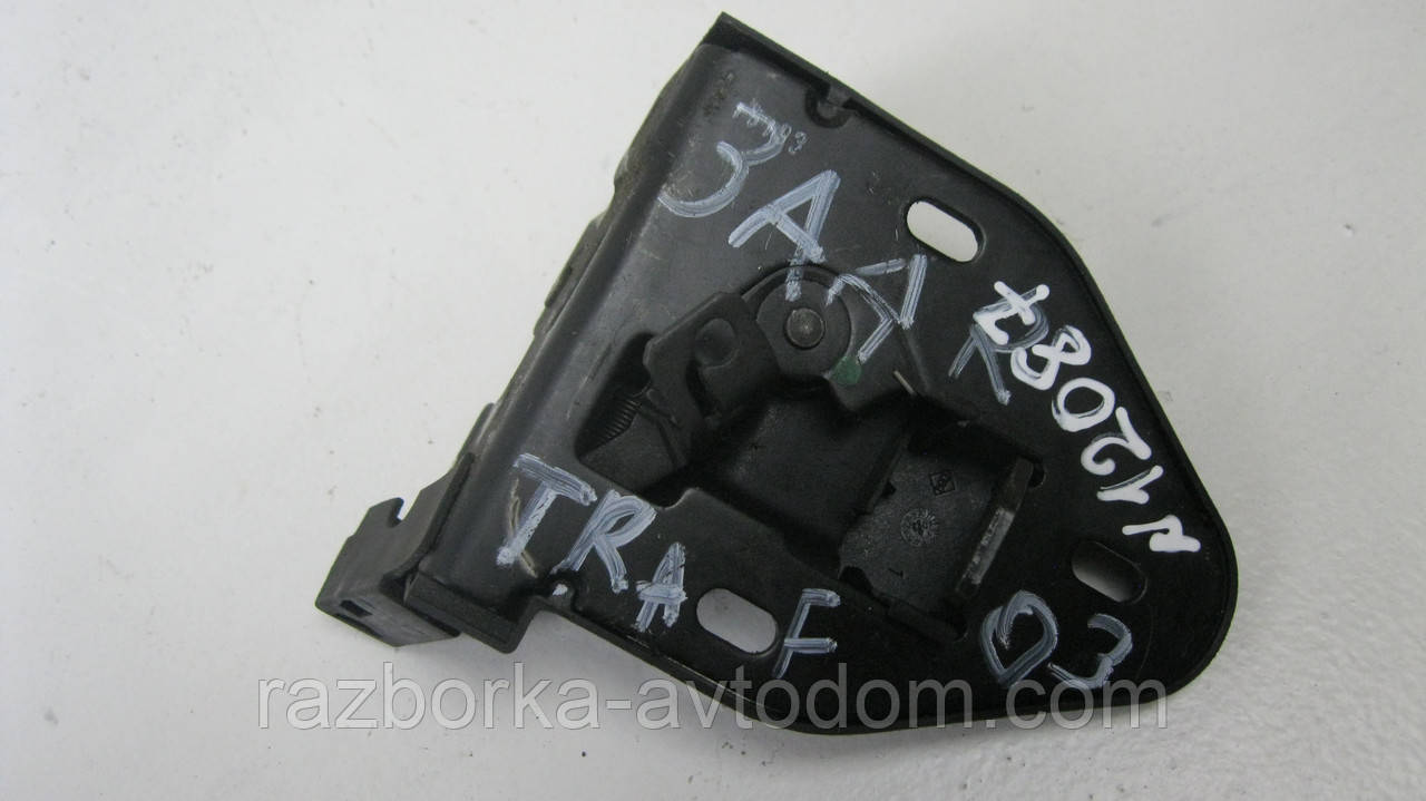 Замок дверцят задньої правої (ВЕРХНІЙ) Renault Trafic, Opel Vivaro, Nissan Primastar (2000-2014) OE:8200006253