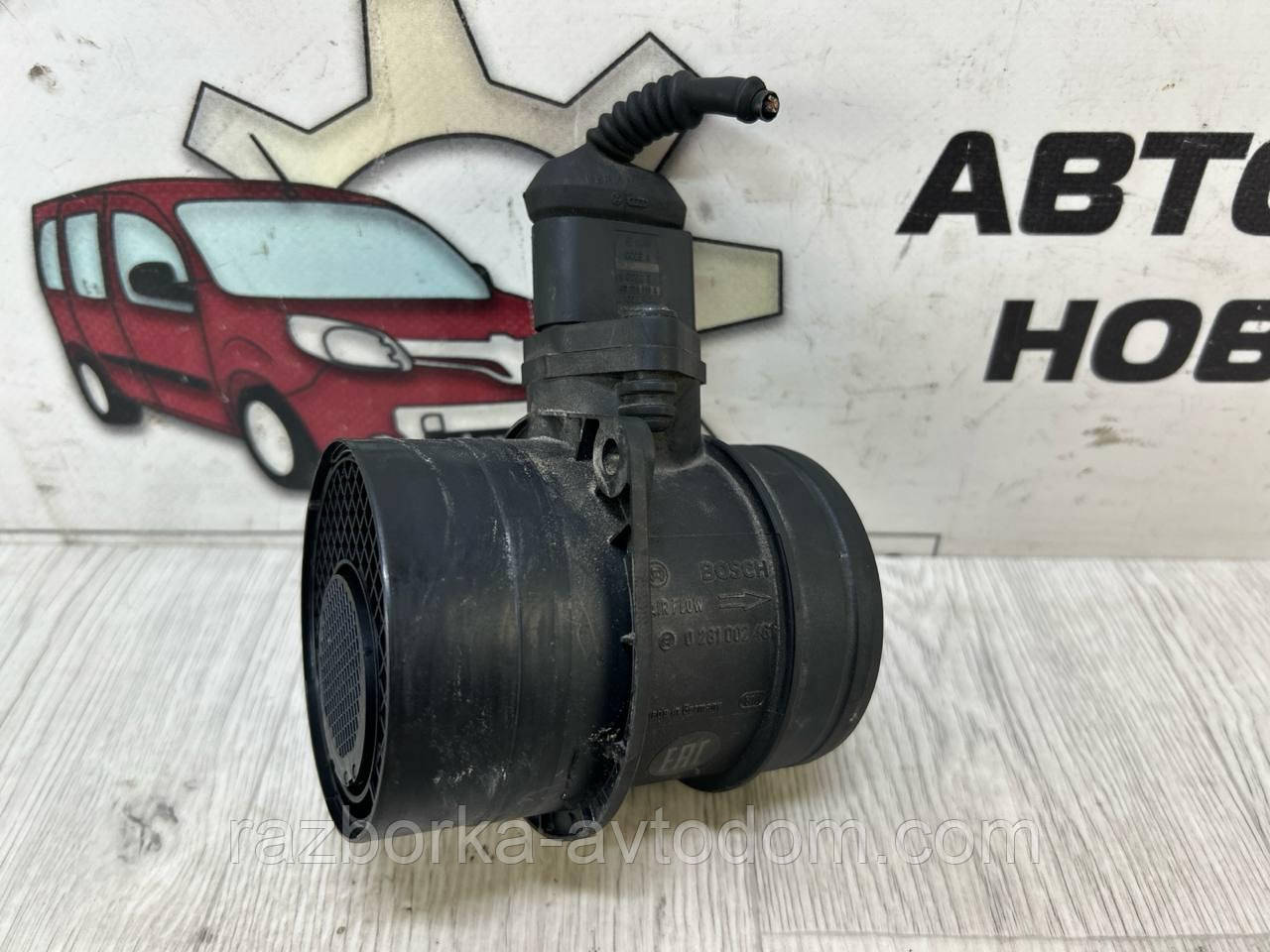 Витратомір повітря Skoda SuperB (02-08), Octavia 1, Fabia, VW TOUAREG, T4, T5 OE:0281002461