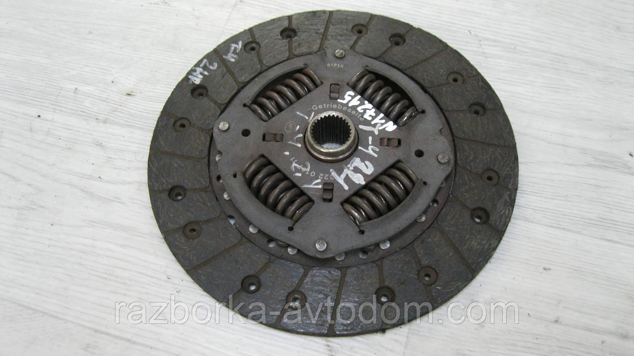 Диск зчеплення Luk VW Transporter T4, Golf 3, Passat B3 1.6/1.8/1.9TD OE: 037141032N