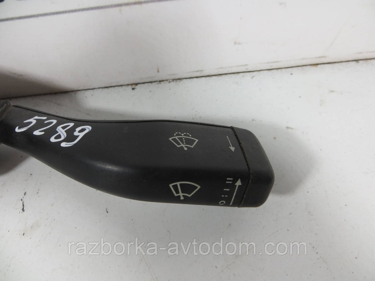 Підкермовий перемикач правий Opel Astra OEM 90243395