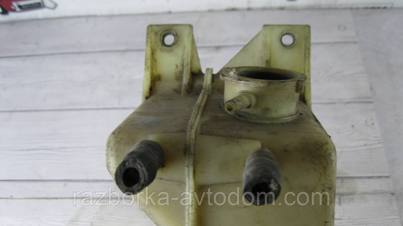 Бачок розширювальний Ford Transit (1985-1991) OE:86VB8A080AE