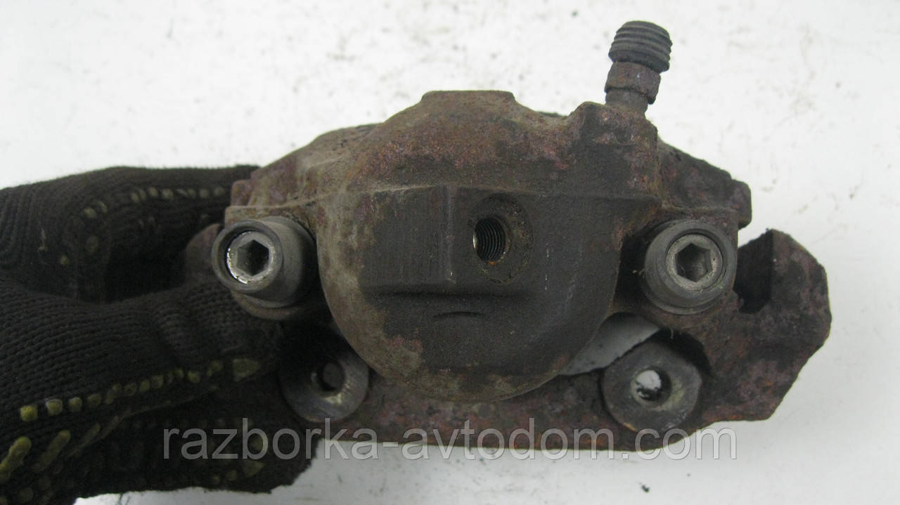 Суппорт передній правий Ford Sierra (1987-1993), Escort (1986-1990) OE:88BB 2L232 CA OE 88BB2L231EA