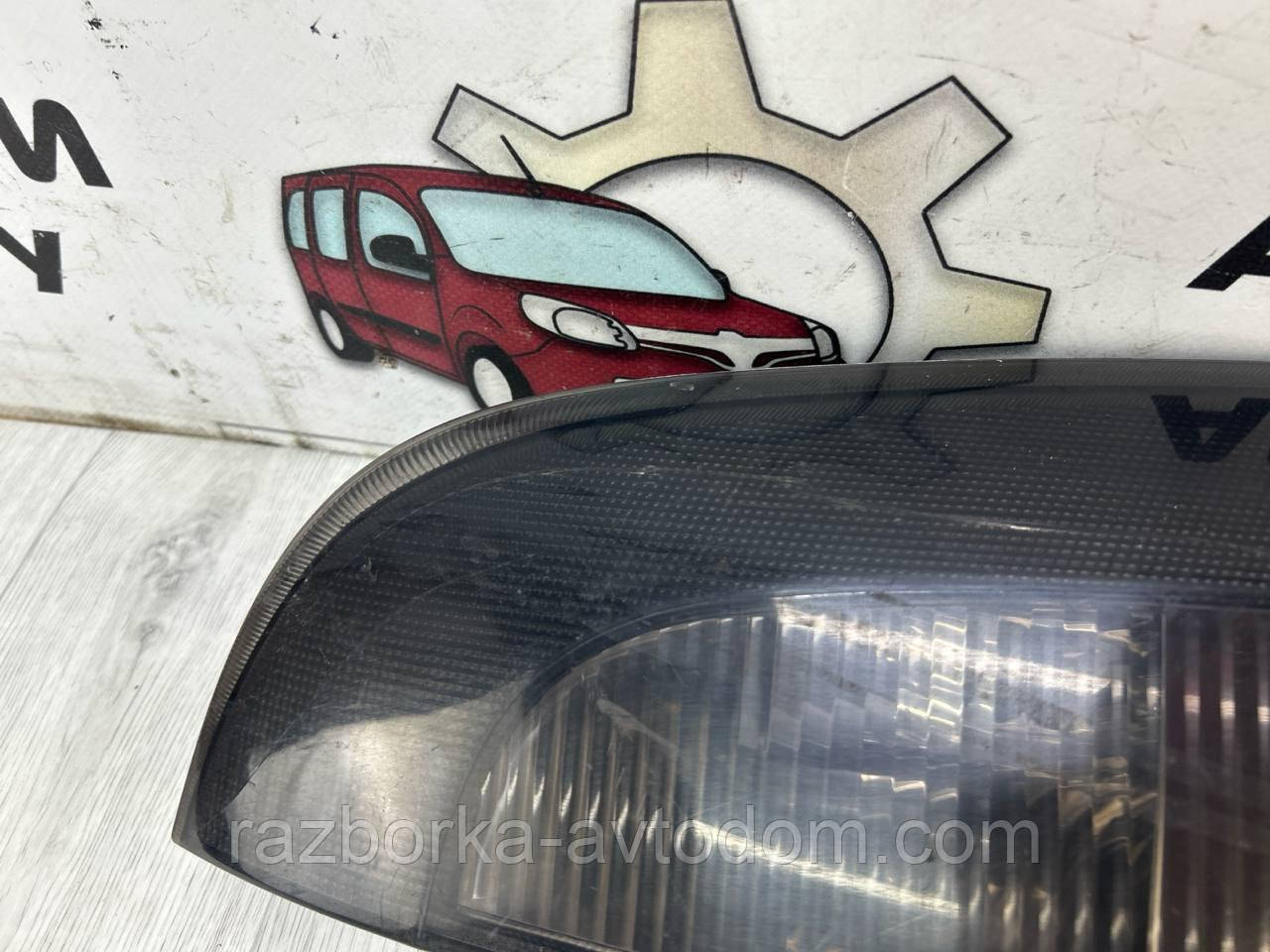 Ліхтар задній лівий Opel Corsa C (00-06) OE:24457235 Дефект незначний фото 2