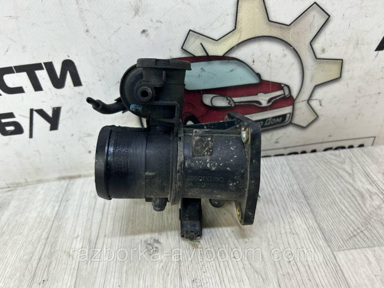 Дросельна заслінка 2,0HDI PEUGEOT 407 (04-11), Fiat Scudo (07-), Citroen C4, C4 Picasso. OE:9660110780