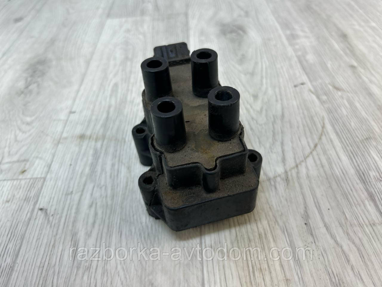 Котушка запалювання 1.8i , 2.0i Opel Omega B, Astra G, F, Calibra, Vectra A, B OE:2526055a ДЕФЕКТ! Трещина на корпусе