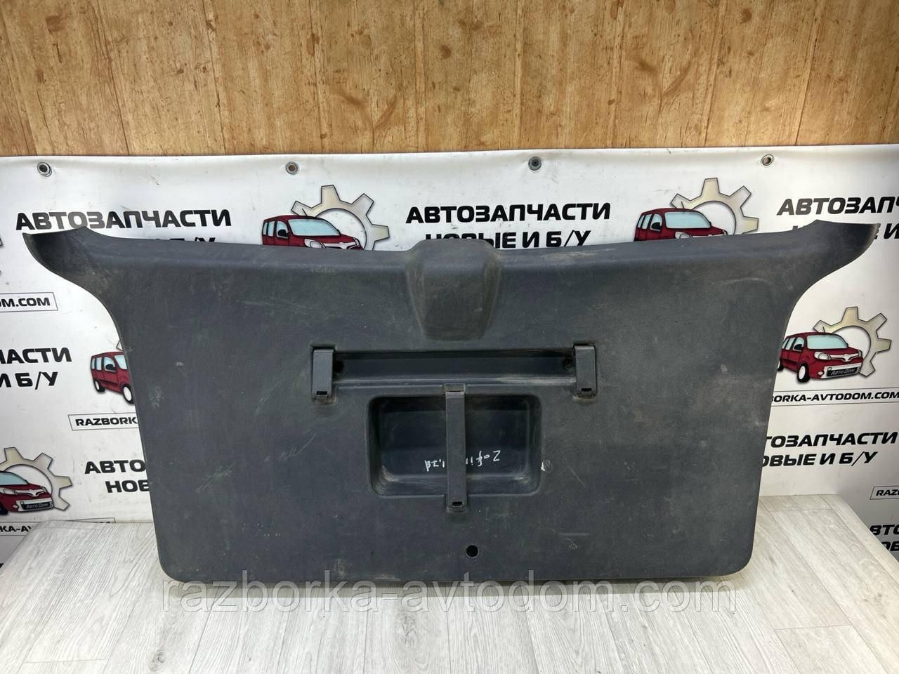 Картка багажника Opel Zafira B (05-10) OE:13131334